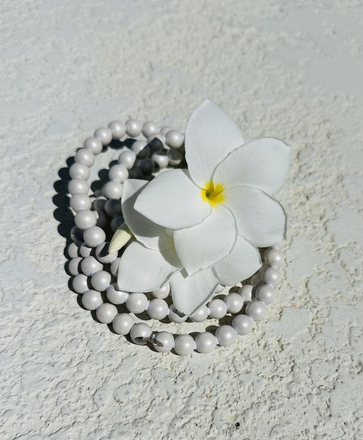 Phone Case with Beaded Chain - White